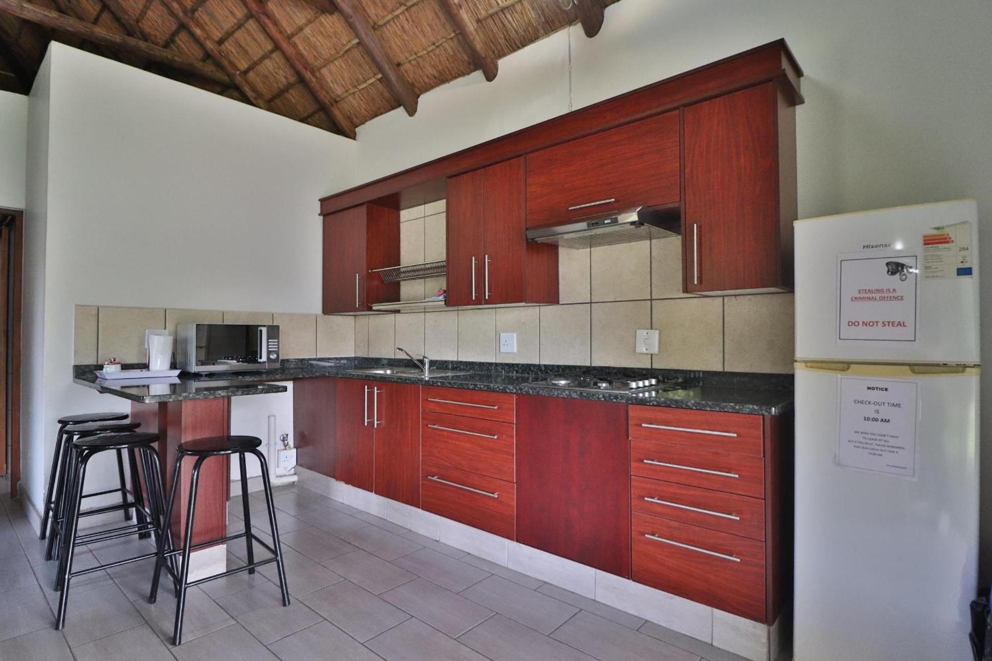 Kruger View Chalets Malalane Exterior photo
