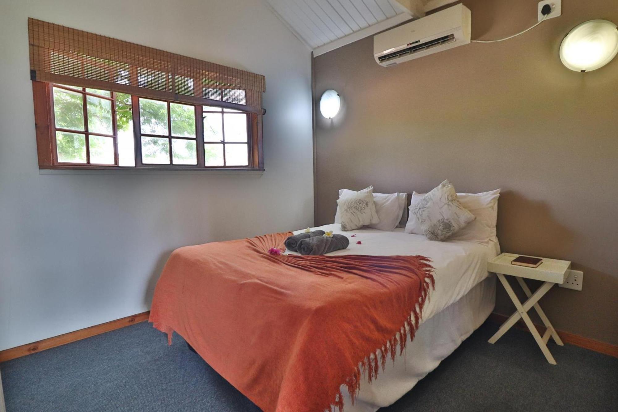 Kruger View Chalets Malalane Exterior photo