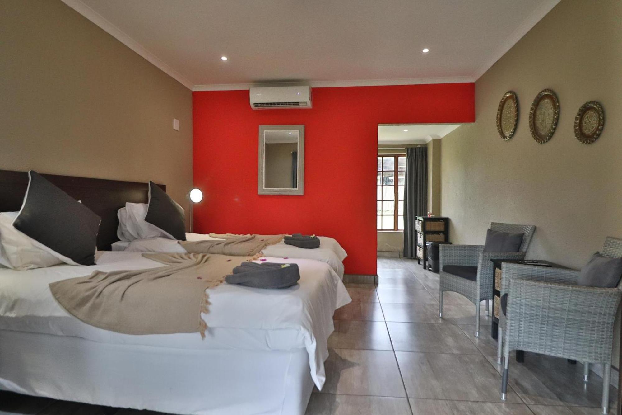 Kruger View Chalets Malalane Exterior photo
